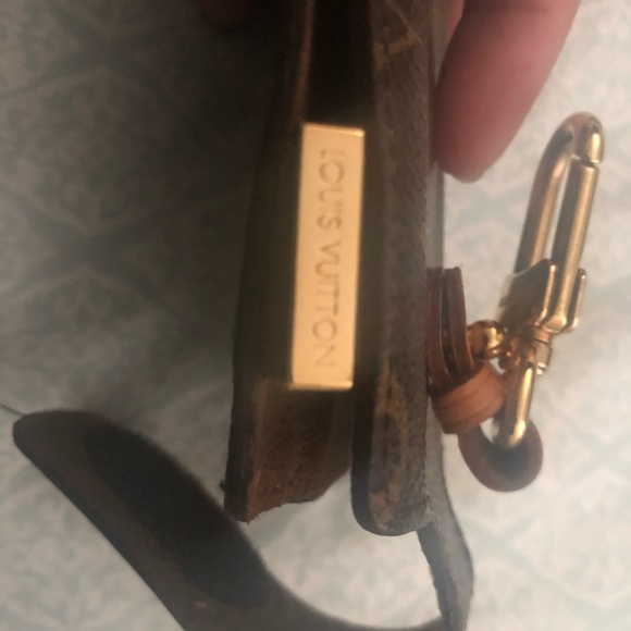 Bundle Authentic LV wallet - Picture 7 of 8